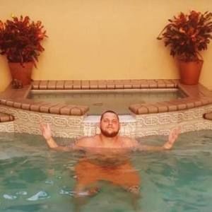 Meet your Posher, Jonathan